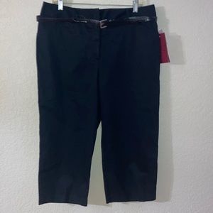 212 Collection Classic Fit Capris with Belt. Size 14